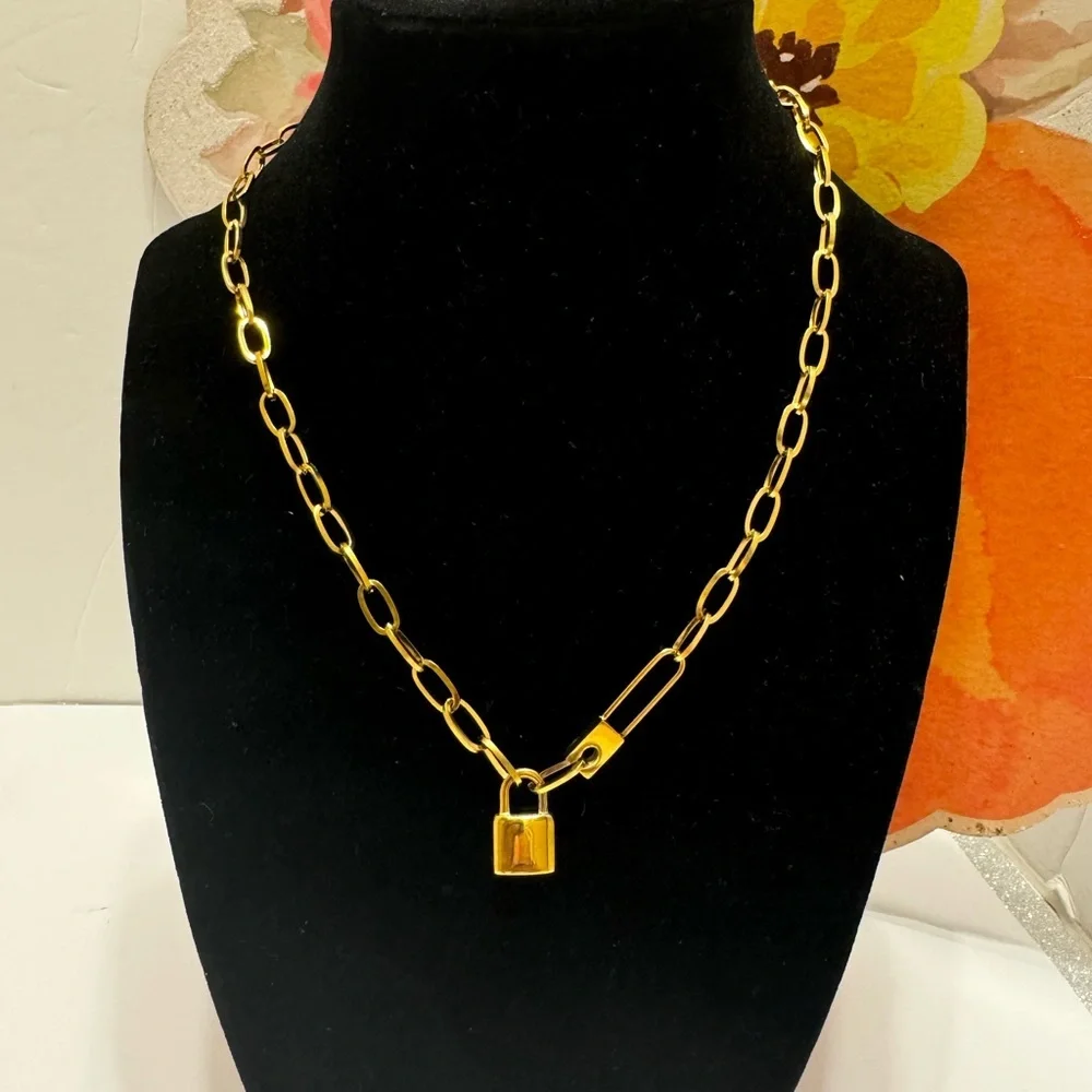 Golden girls statement Necklace, Minimalist Golden Hypoallergenic Necklace